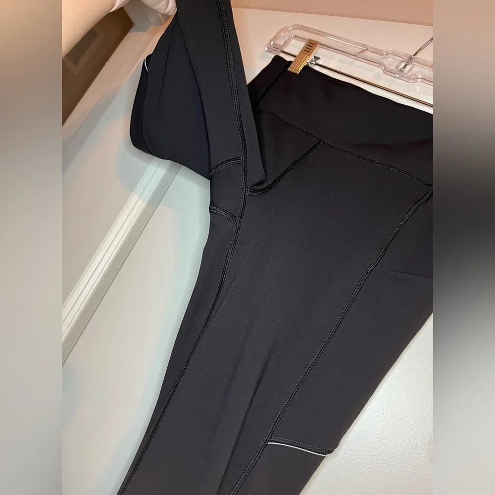 Lululemon Speed Up Crop 21